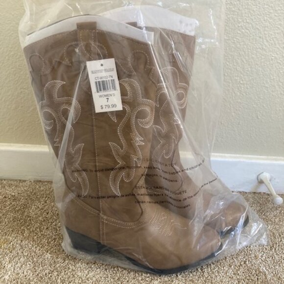 Women's Cowboy Boots, Size 7 - Picture 1 of 7